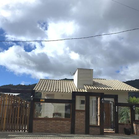 Mini Houses อูรูบิซิ ภายนอก รูปภาพ